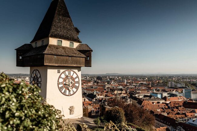 Graz Sehenswürdigkeit Uhrturm