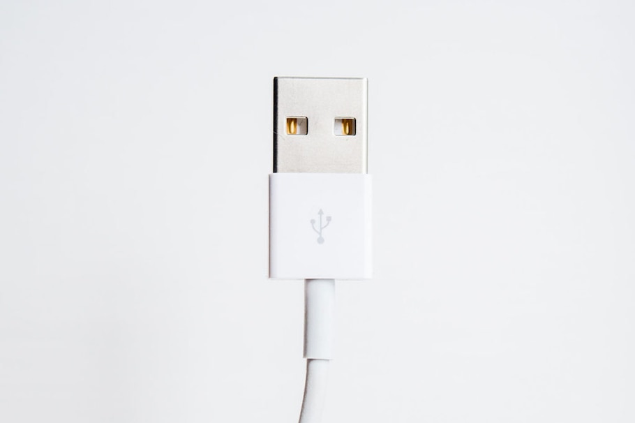 immer online, Kabel, USB, Smartphone, Akku,