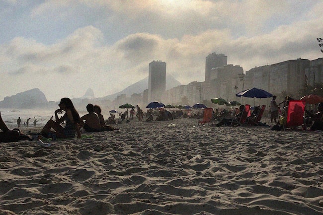 Waltraud Hable am Ipanema Beach