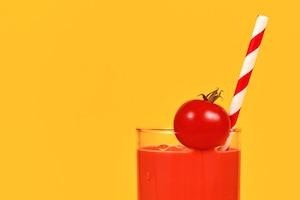 Tomatensaft, Cocktailtomate, Strohhalm