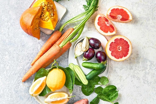 Hokkaido, Karotten mit Karottengrün, Grapefruit, Melanzani, Gurken, Blattspinat, Zitronen, Süßkartoffel