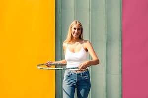 Frau, Jeans, Hula Hoop Reifen, Fitness