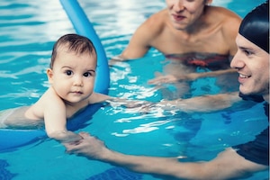 Baby, Pool, Schwimmen, Mann, Frau, Mutter, Vater, Schwimmkurs