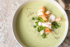 Brokkoli-Blumenkohl Suppe, Shrimps, Pfeffer, Suppe, Löffel, carpe diem, Rezept